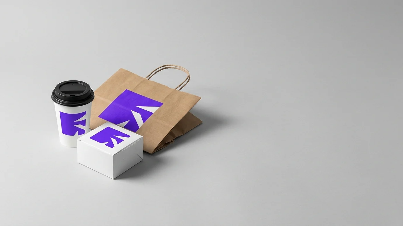 Sample set with a printed cup, pastry box and carrier bag